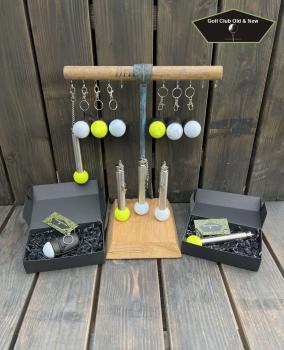 Edelstahl Flachmann, EdelstahlbecherGolfer, Golferin, Golfball, Golfflasche, Edelstahl, Golf Geschenk, Geburtstag, bester Papa, beste Mama, Golfschläger, Eisenschläger, Unikat, Edelstahlbecher, Likör, Schnapsbecher, Golfbälle, Sockel, Präsent, Turnierprei