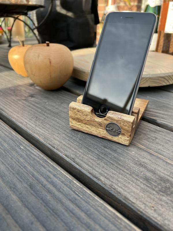 iPone Ständer, Halter, Smartphone, iPad, Tablet massiv Nussbaum